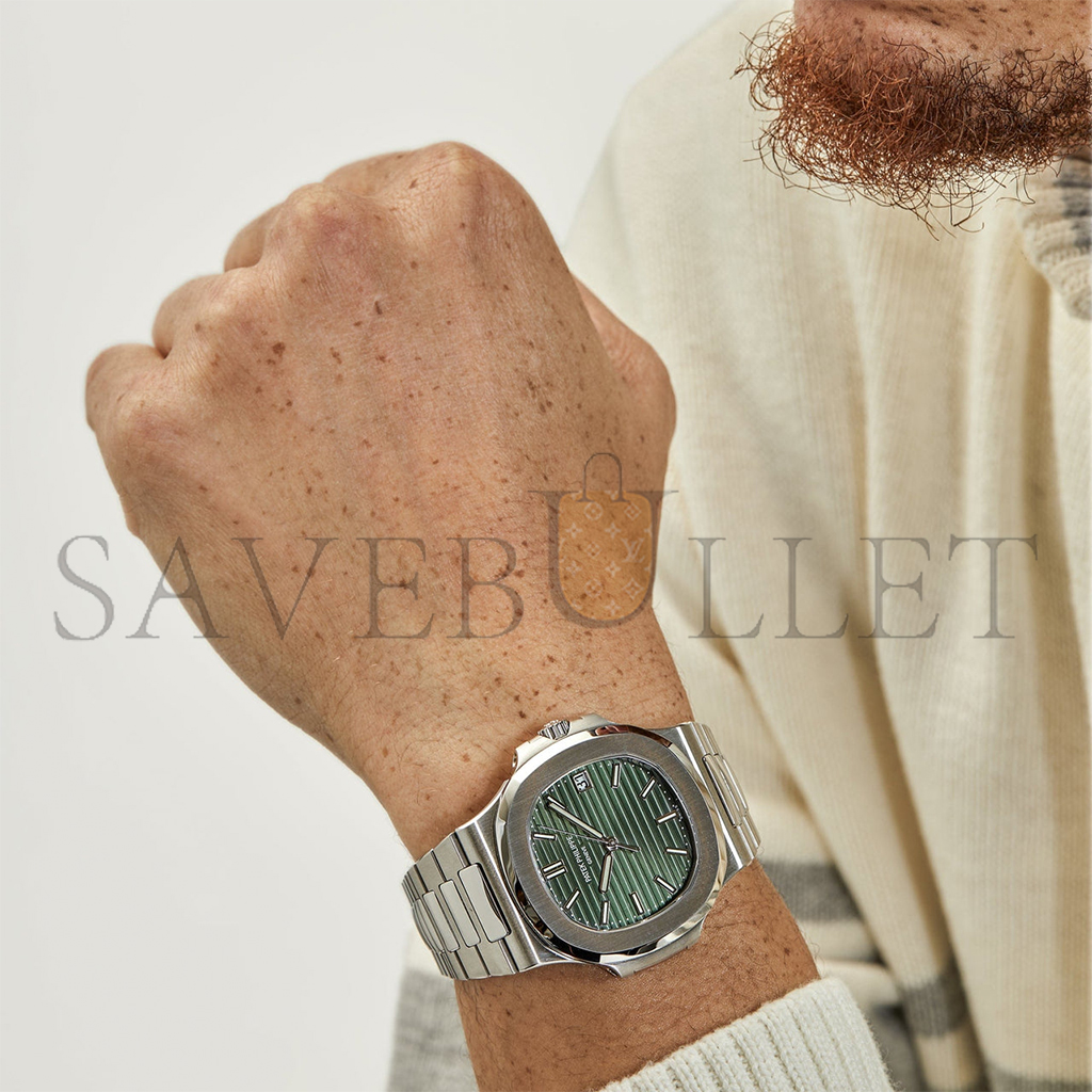 PATEK PHILIPPE NAUTILUS 40MM WATCH 5711/1A-014